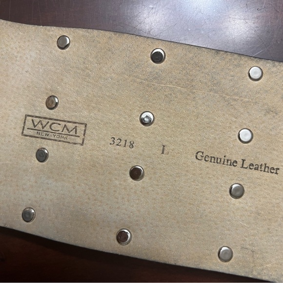 WCM wide statement stretch belt leather suede  black w/ silver toned hardware - Picture 3 of 7